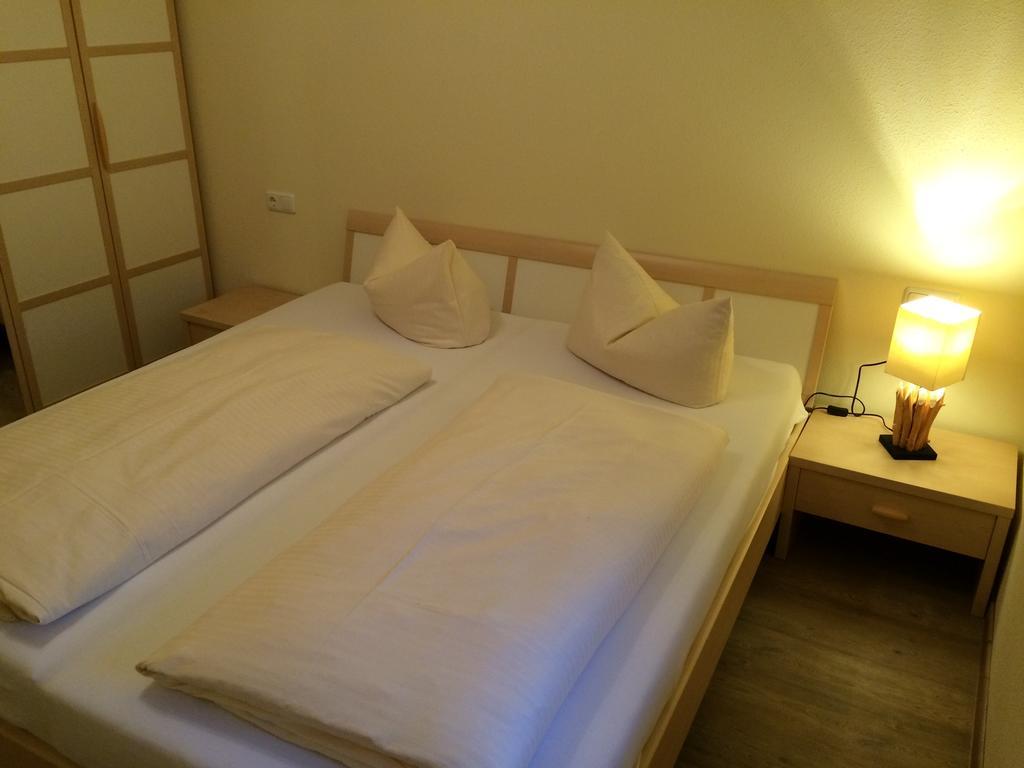 Apartments Clara Garmisch-Partenkirchen Quarto foto